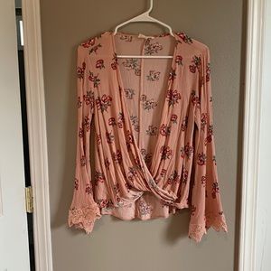 Floral Top with twist front womens size small